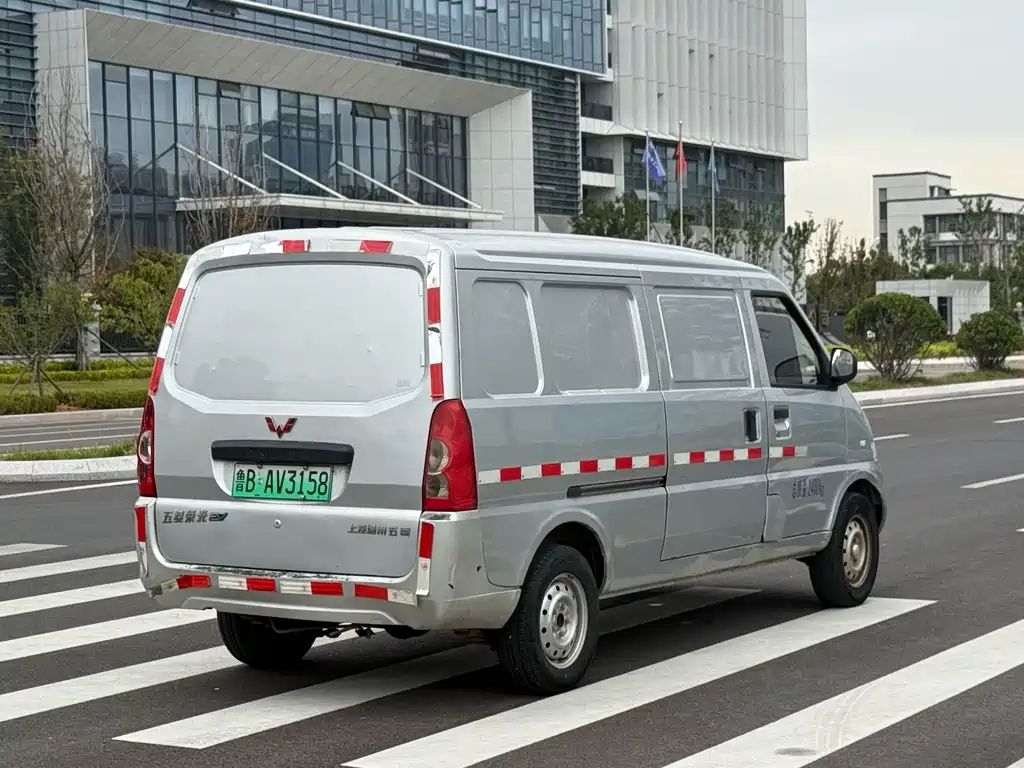 Wuling Rongguang EV — миниатюра 9