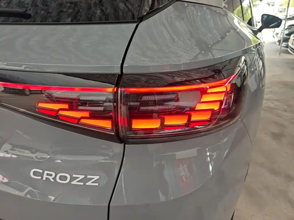 Volkswagen ID.4 Crozz — миниатюра 8