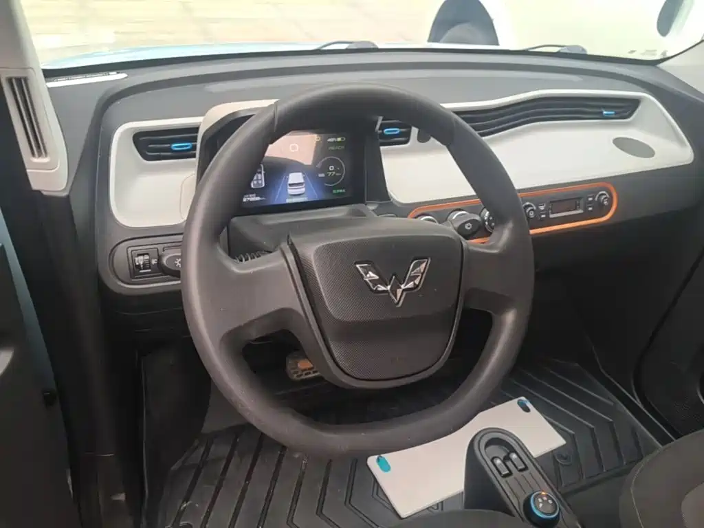 Wuling MINIEV — миниатюра 11
