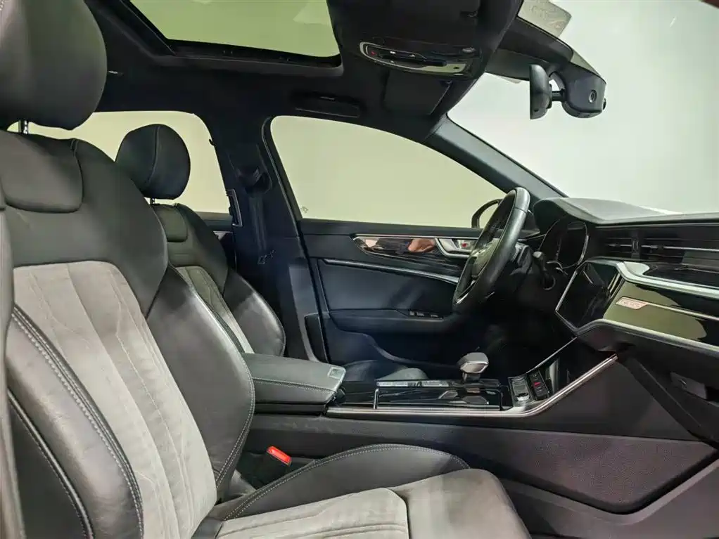 Audi A6L 2020 55 TFSI e quattro