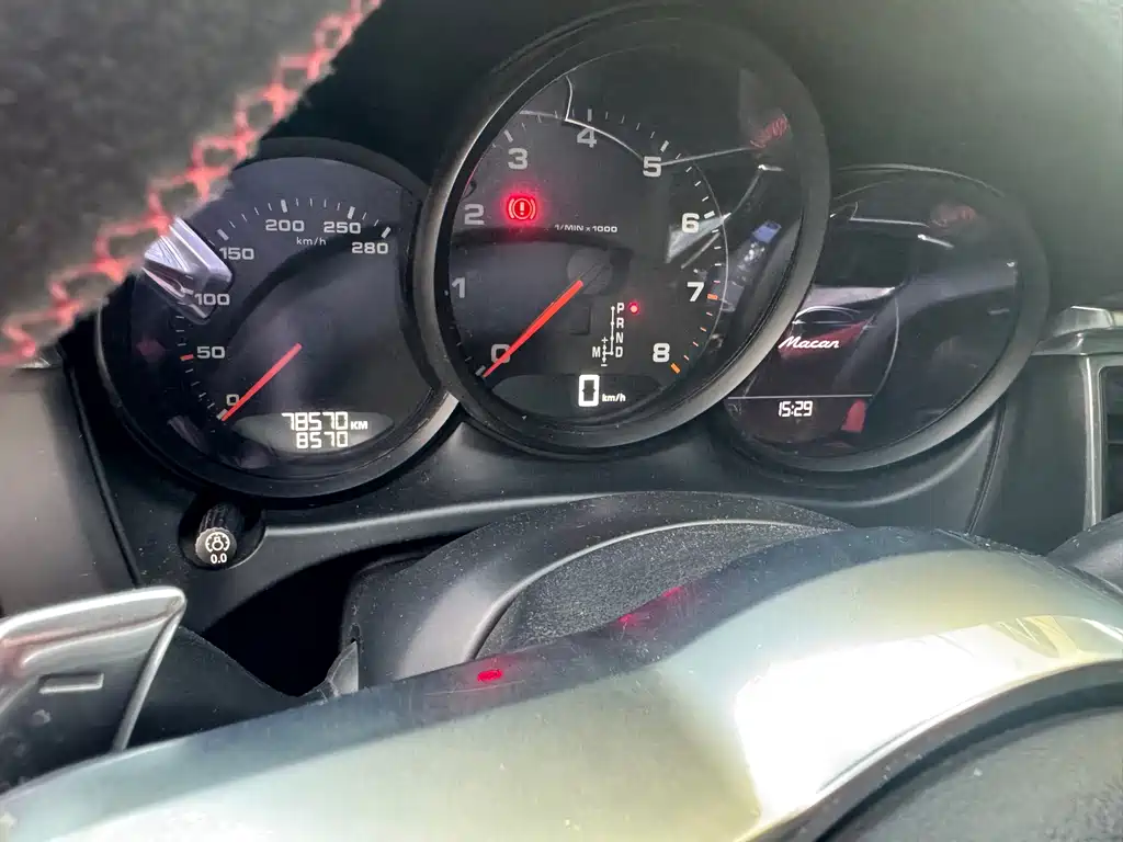 Porsche Macan — миниатюра 6
