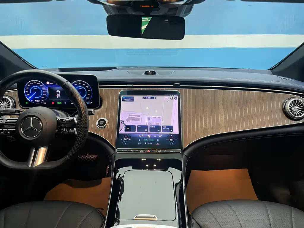 Mercedes-Benz EQE — миниатюра 21