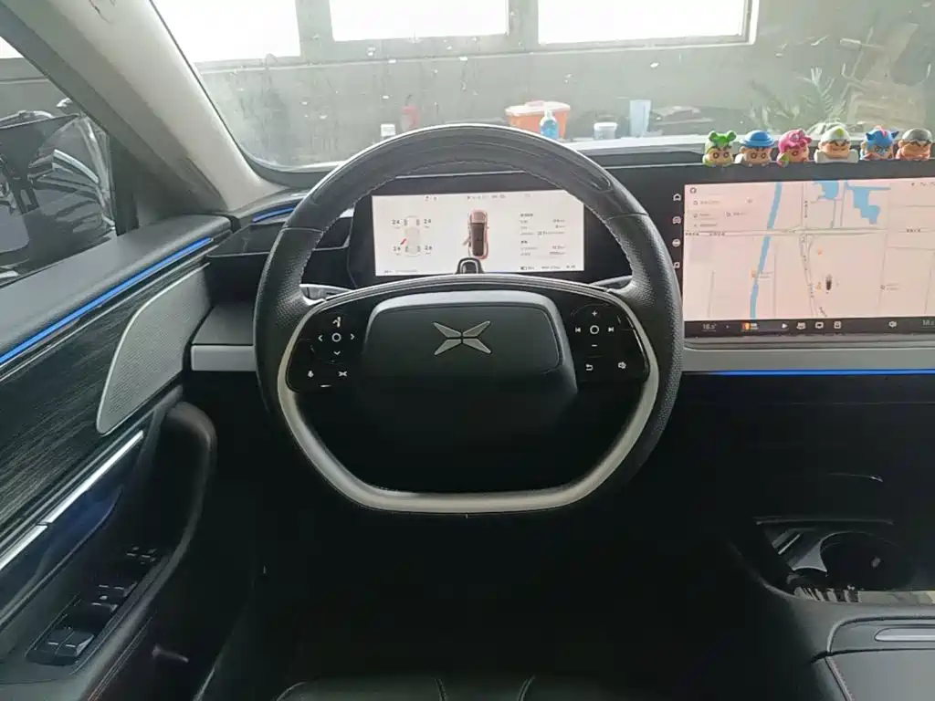 XPeng P7 — миниатюра 11