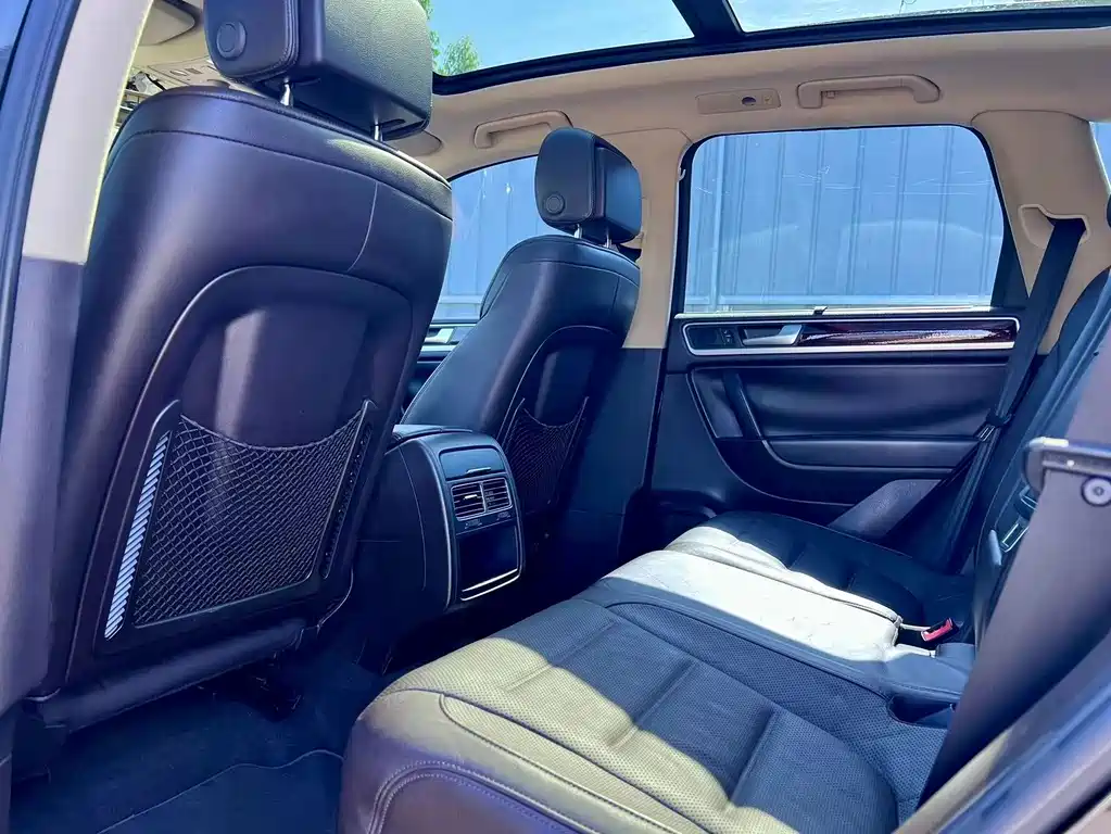 Volkswagen Touareg — миниатюра 10