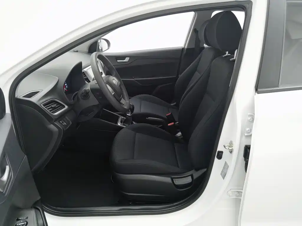 Hyundai Verna — миниатюра 10