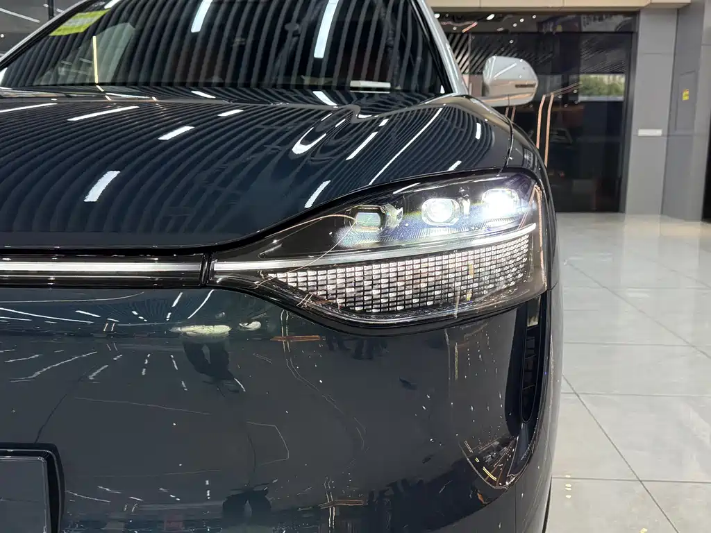 Aito M9 2024 Ultra 52kWh 6 мест