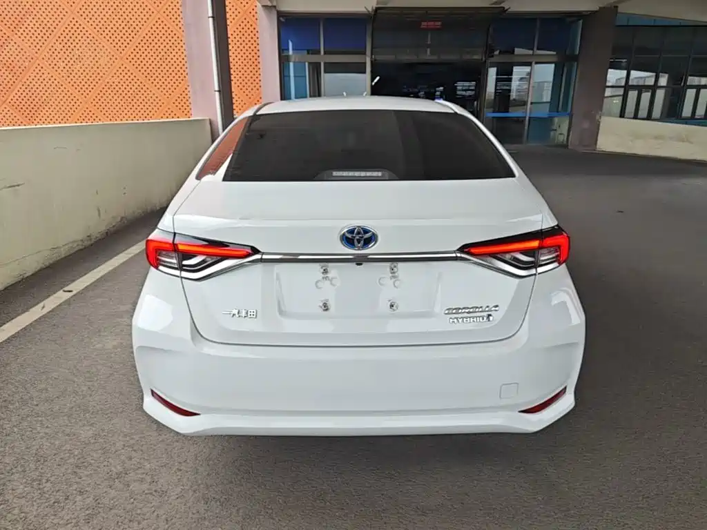 Toyota Corolla — миниатюра 6