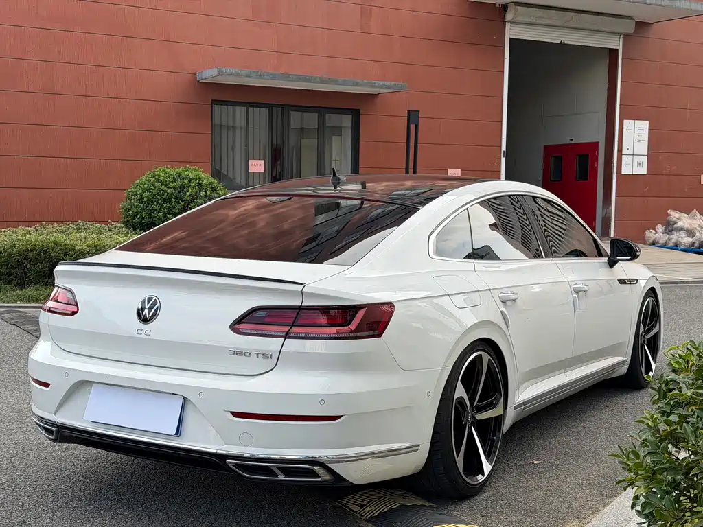 Volkswagen CC — миниатюра 16