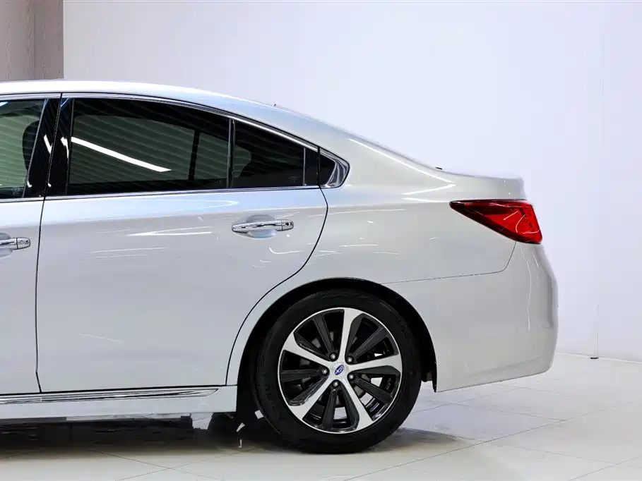 Subaru Legacy 2016 2.5i