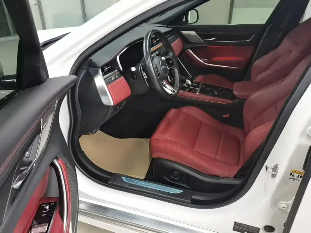 Jaguar XFL — миниатюра 16