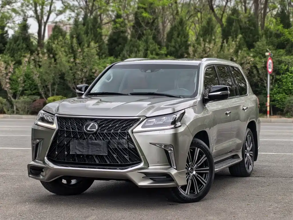 Lexus LX 2020