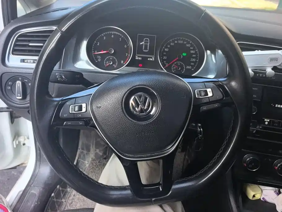 Volkswagen Golf — миниатюра 15