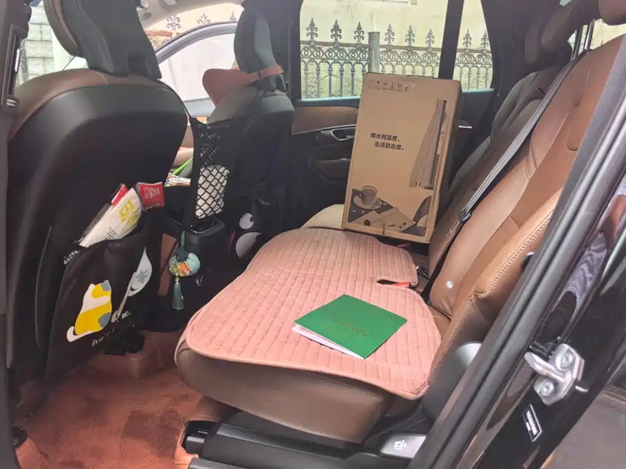 Volvo XC90 — миниатюра 11