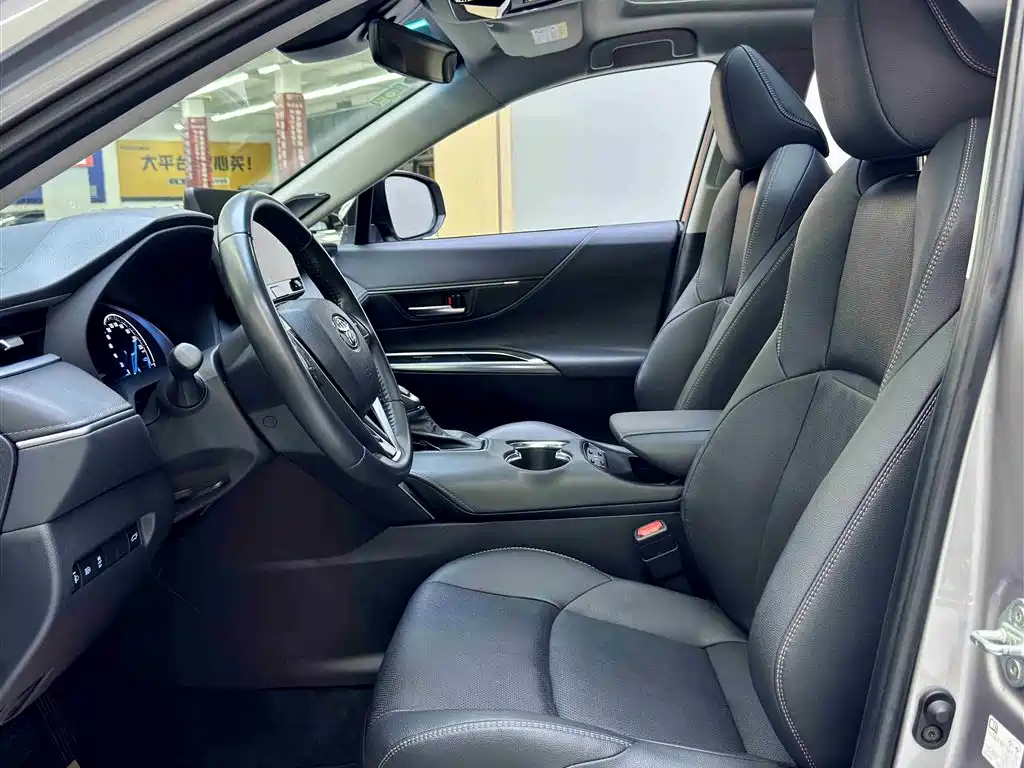 Toyota Venza 2022 2.5L CVT Luxury