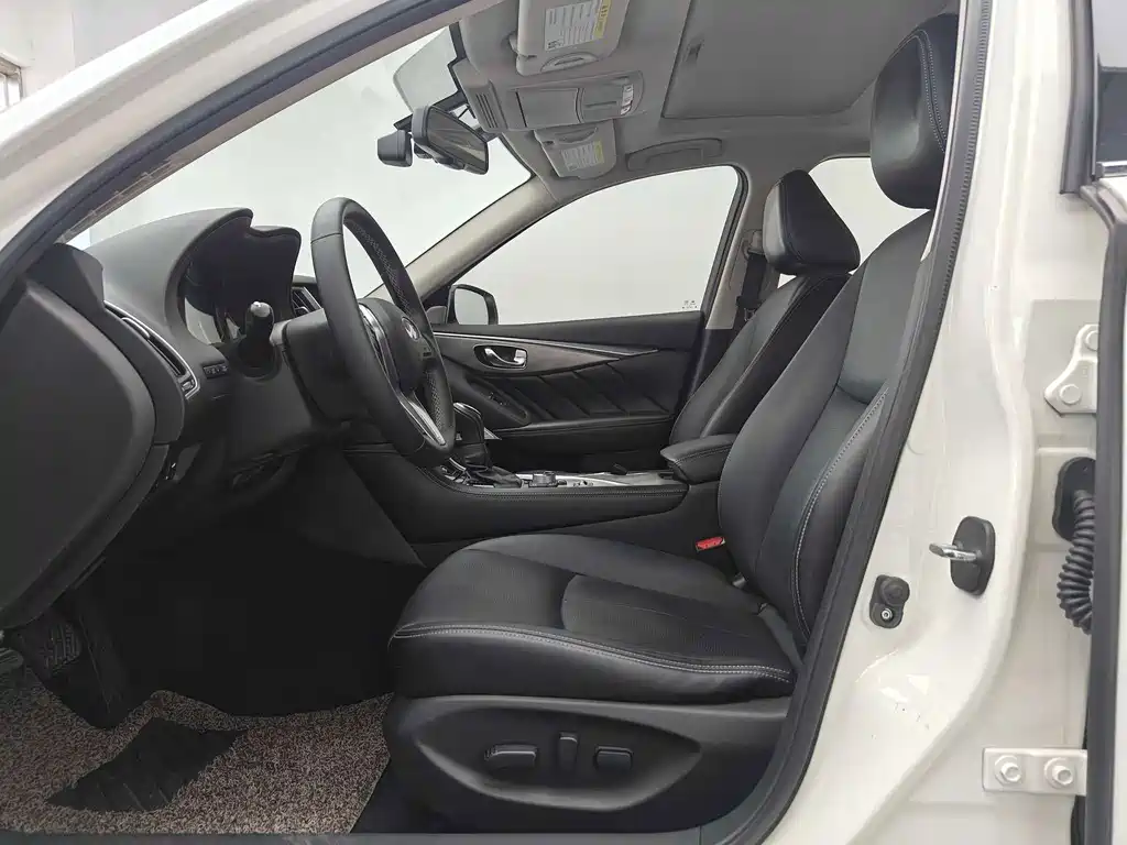 Infiniti Q50L — миниатюра 9
