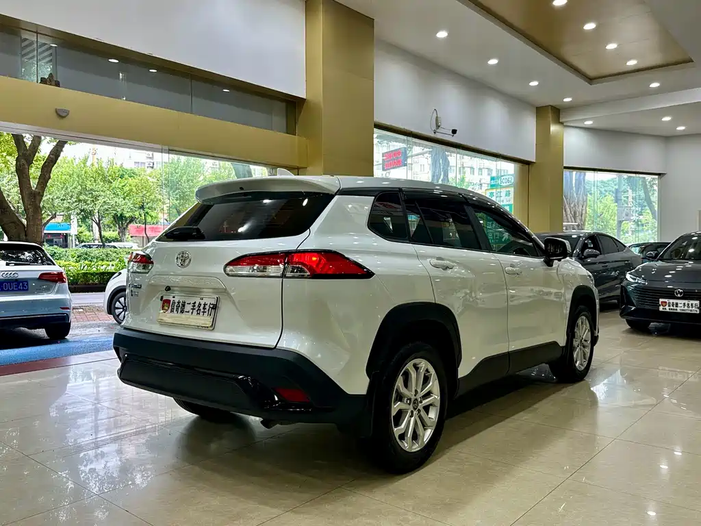Toyota Frontlander — миниатюра 3