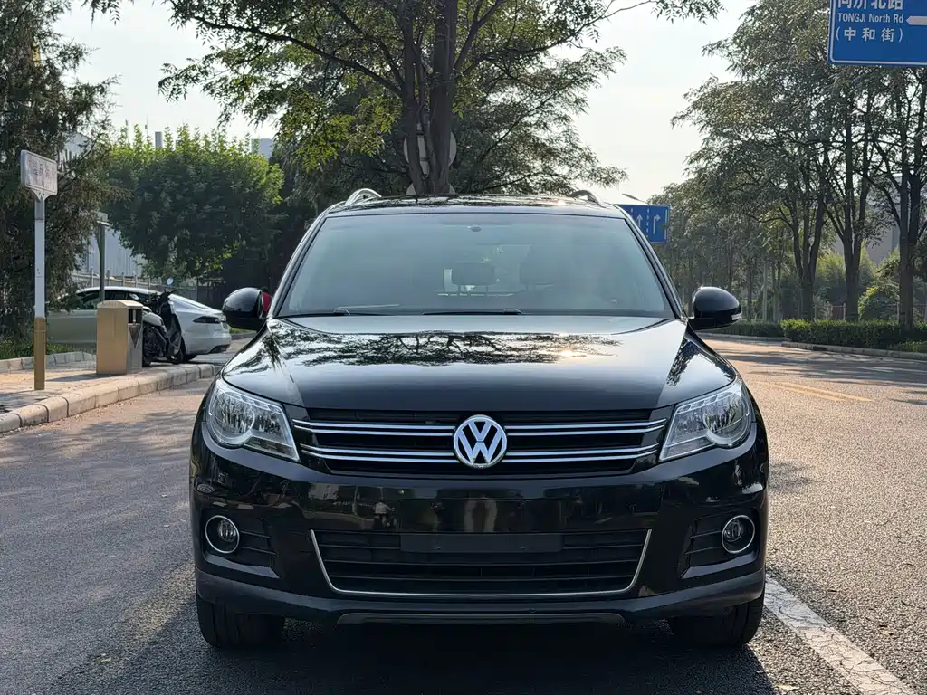 Volkswagen Tiguan — миниатюра 2