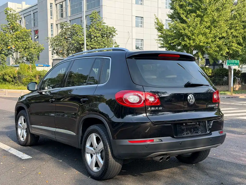Volkswagen Tiguan — миниатюра 4