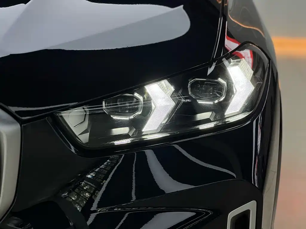 BMW X5 — миниатюра 17