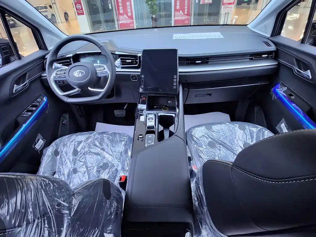 Hyundai Custo 2024 270TGDi LUX Luxury