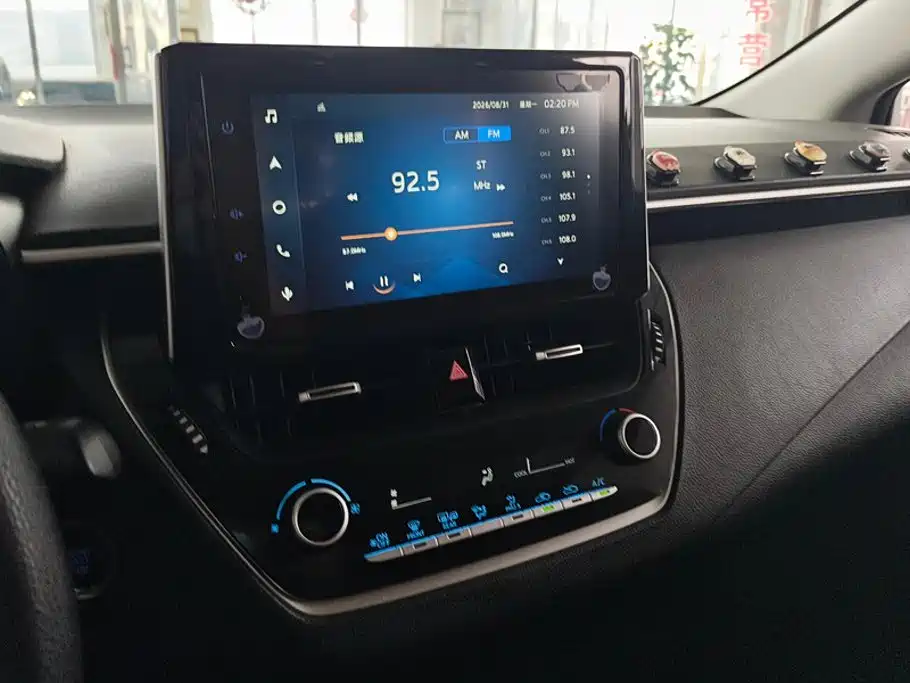 Toyota Corolla — миниатюра 13