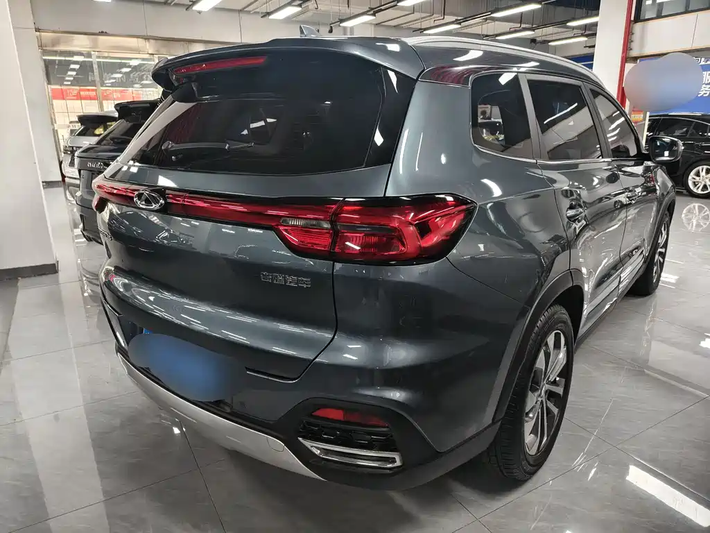 CHERY TIGGO 8