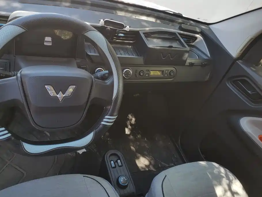 Wuling MINIEV — миниатюра 12