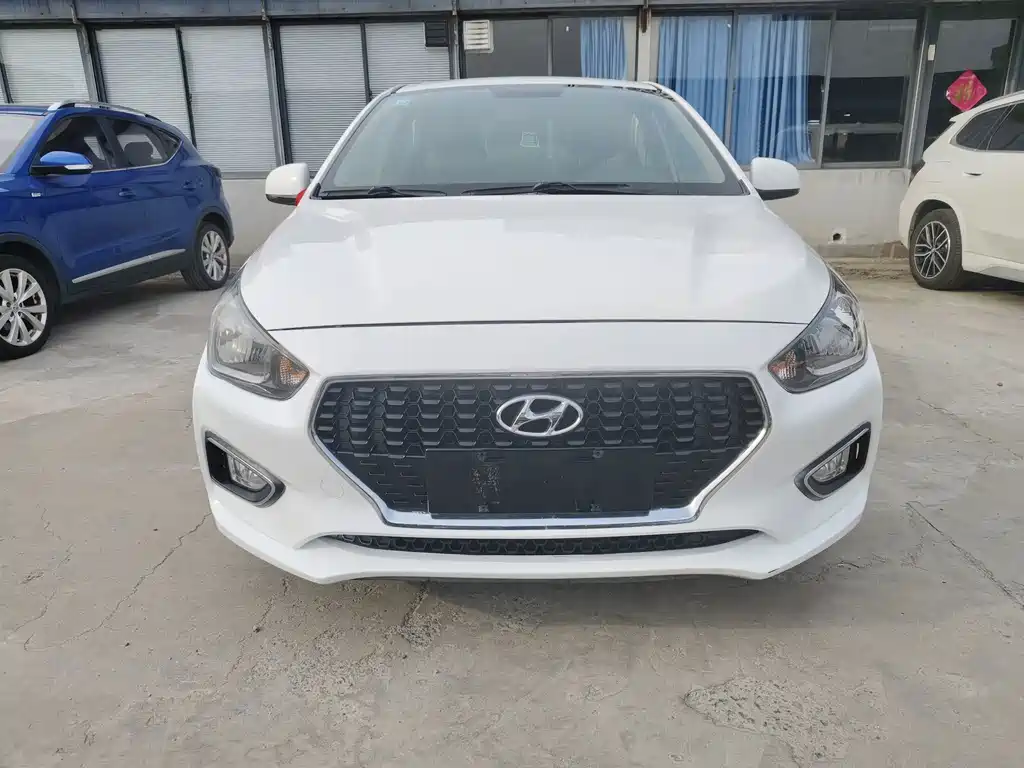 Hyundai Verna — миниатюра 2