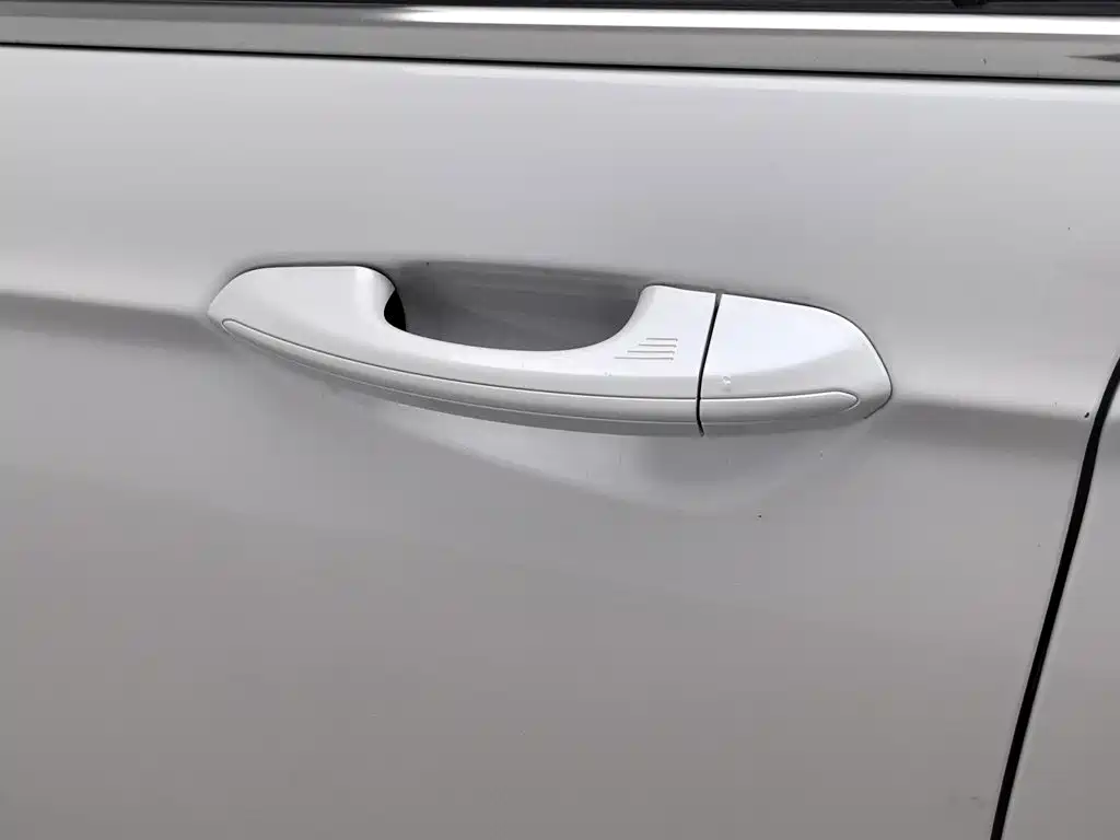 Ford Mondeo — миниатюра 18