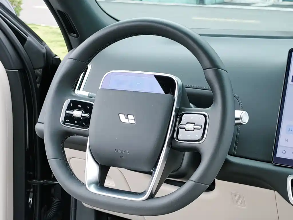 Li Auto Li L9 — миниатюра 16