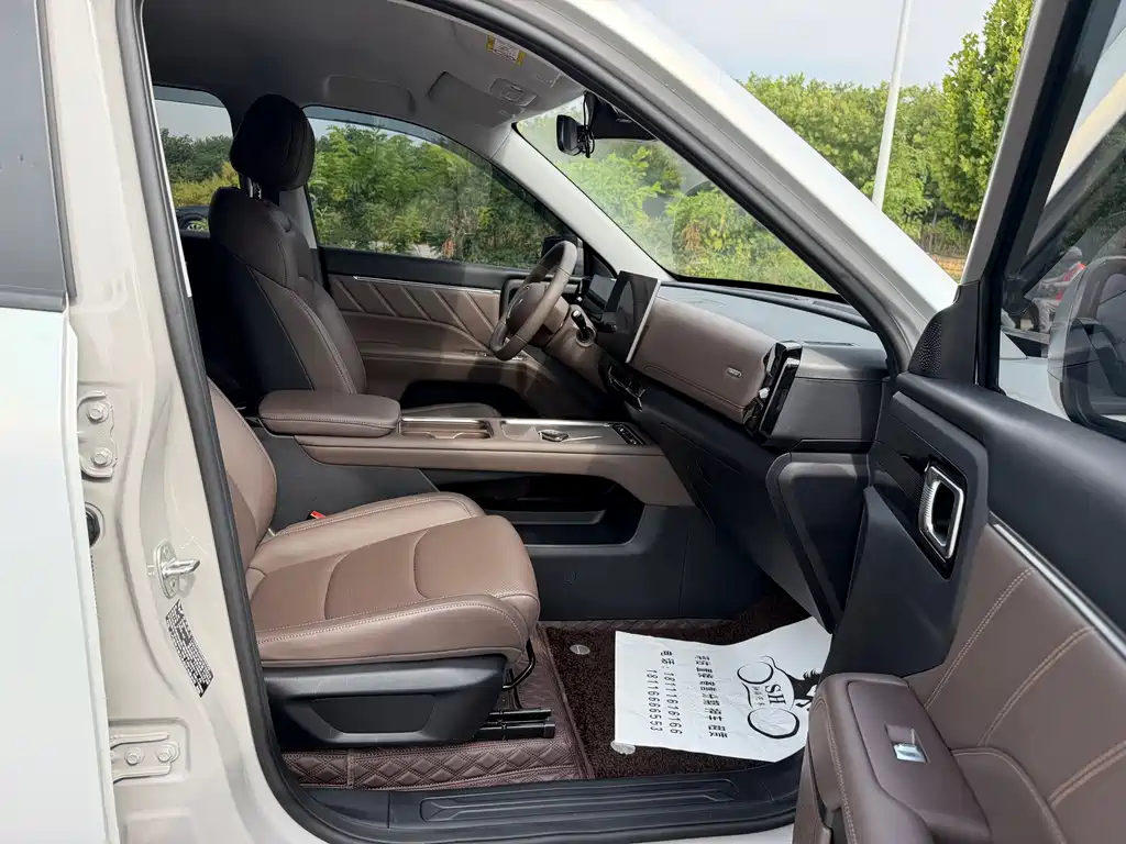 Wuling Xingguang 560 New Energy — миниатюра 15