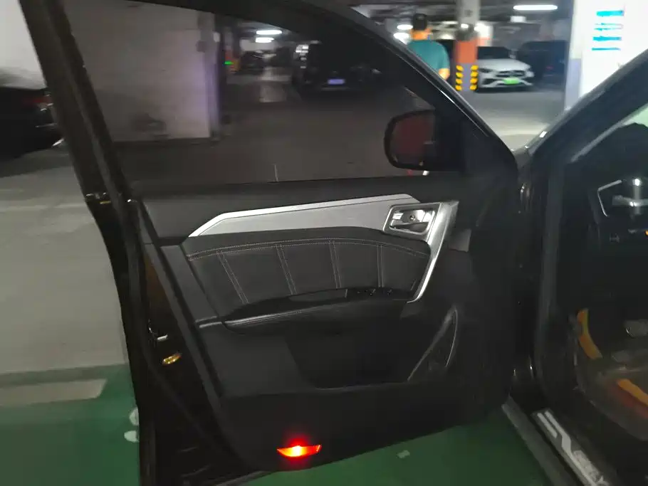 Geely Vision X6 — миниатюра 7