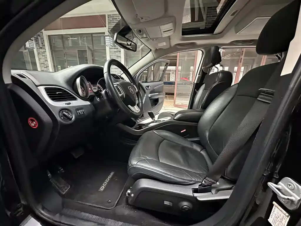 Dodge Journey — миниатюра 4