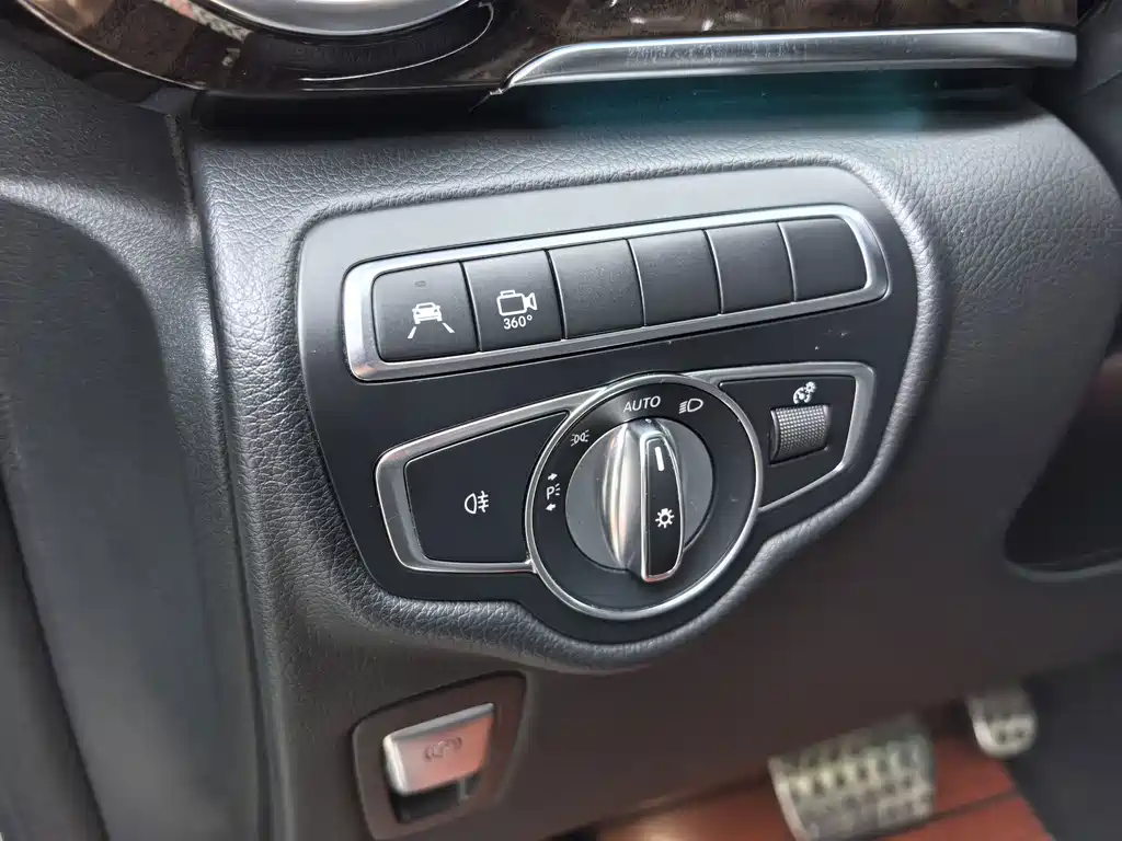 Mercedes-Benz V-Class — миниатюра 14