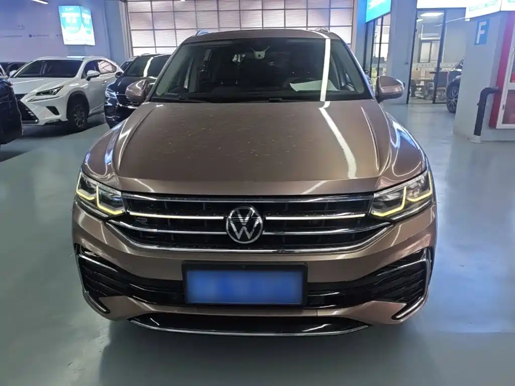 Volkswagen Tiguan L — миниатюра 3