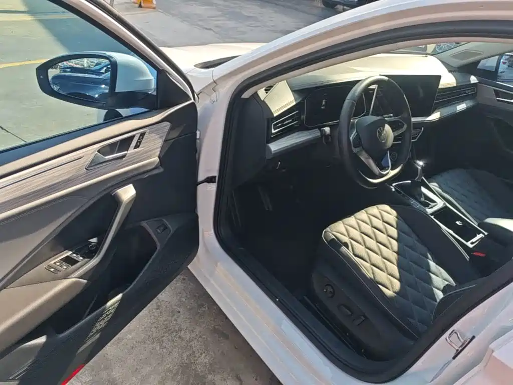 Volkswagen Sagitar — миниатюра 16