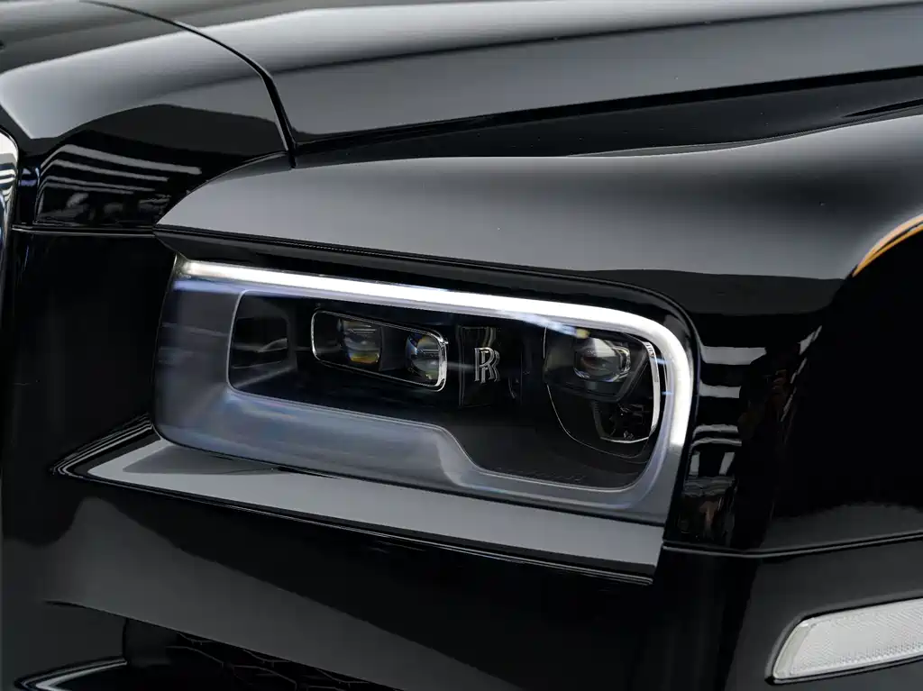 Rolls-Royce Cullinan — миниатюра 9