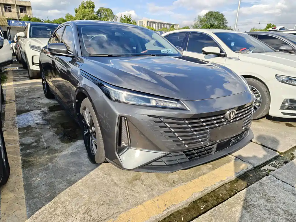 Changan Eado — миниатюра 3