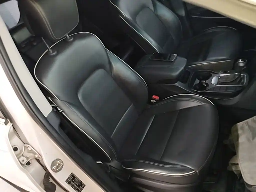 Hyundai Santa Fe — миниатюра 25
