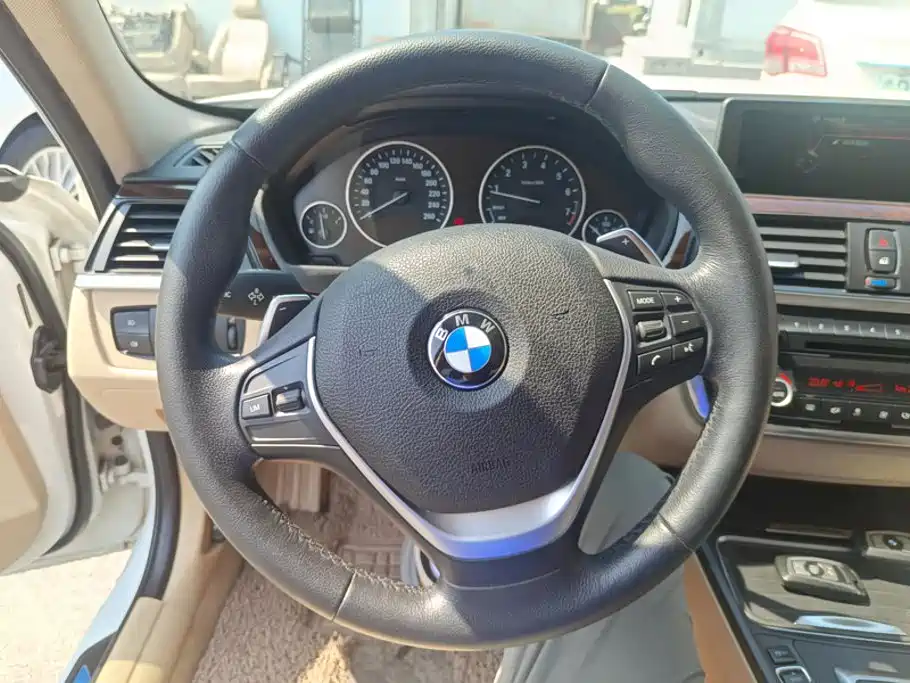 BMW 3 Series — миниатюра 15