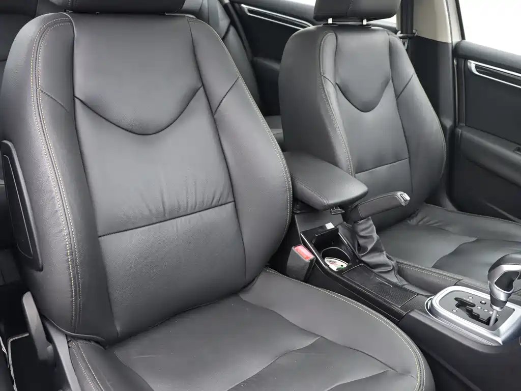 Citroen C4L — миниатюра 10