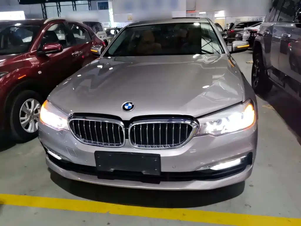 BMW 5 Series — миниатюра 3