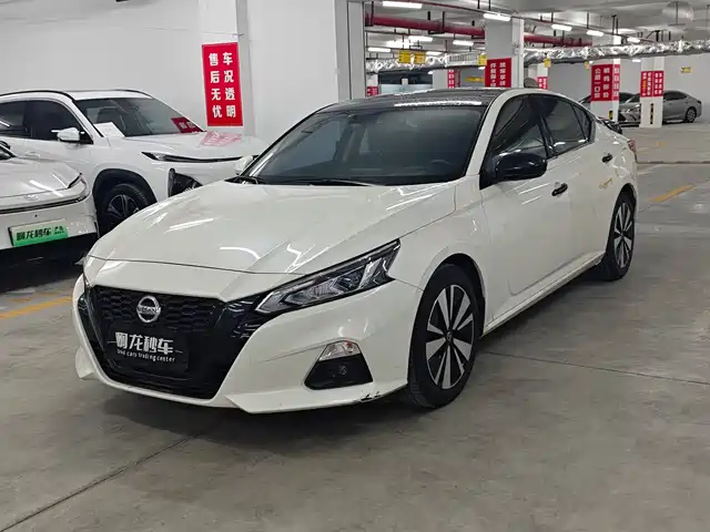 NISSAN TEANA