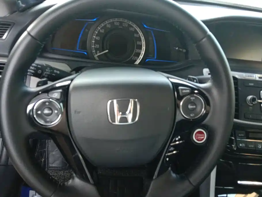Honda Accord — миниатюра 15