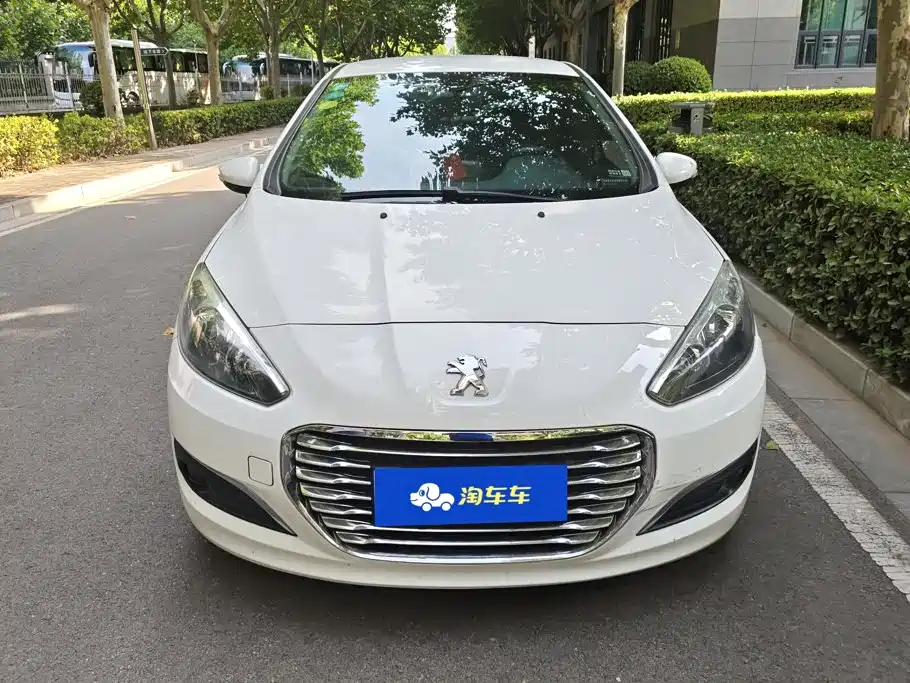 Peugeot 308 — миниатюра 2