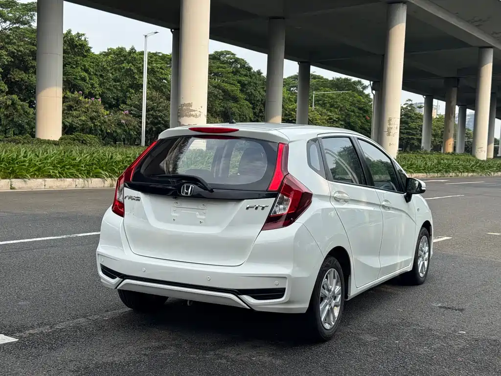 Honda Fit — миниатюра 3