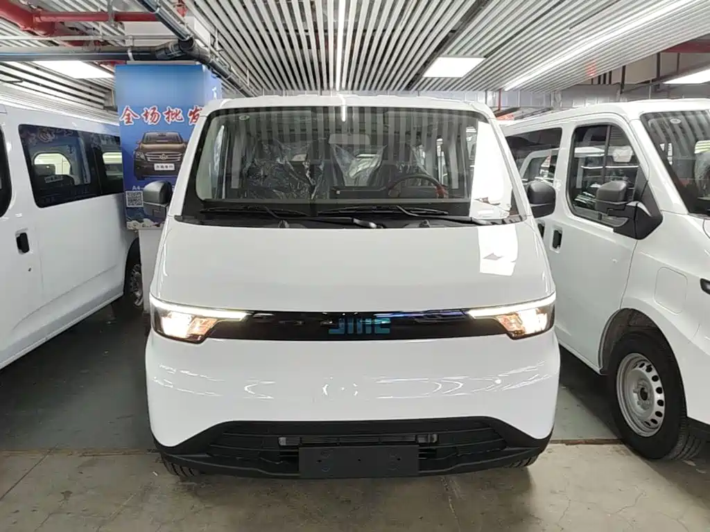 JMC E-Fushun — миниатюра 3