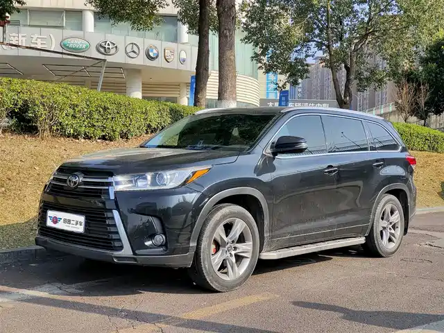 TOYOTA HIGHLANDER 2018