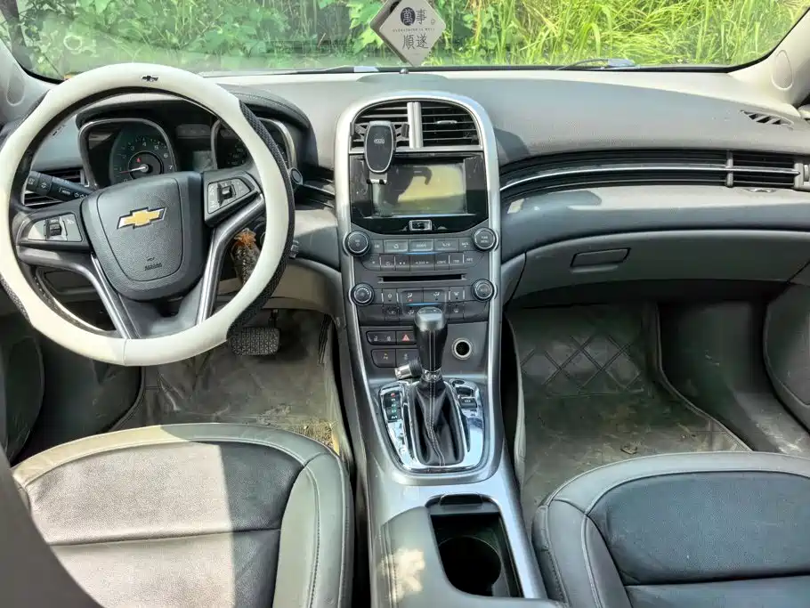 Chevrolet Malibu — миниатюра 12
