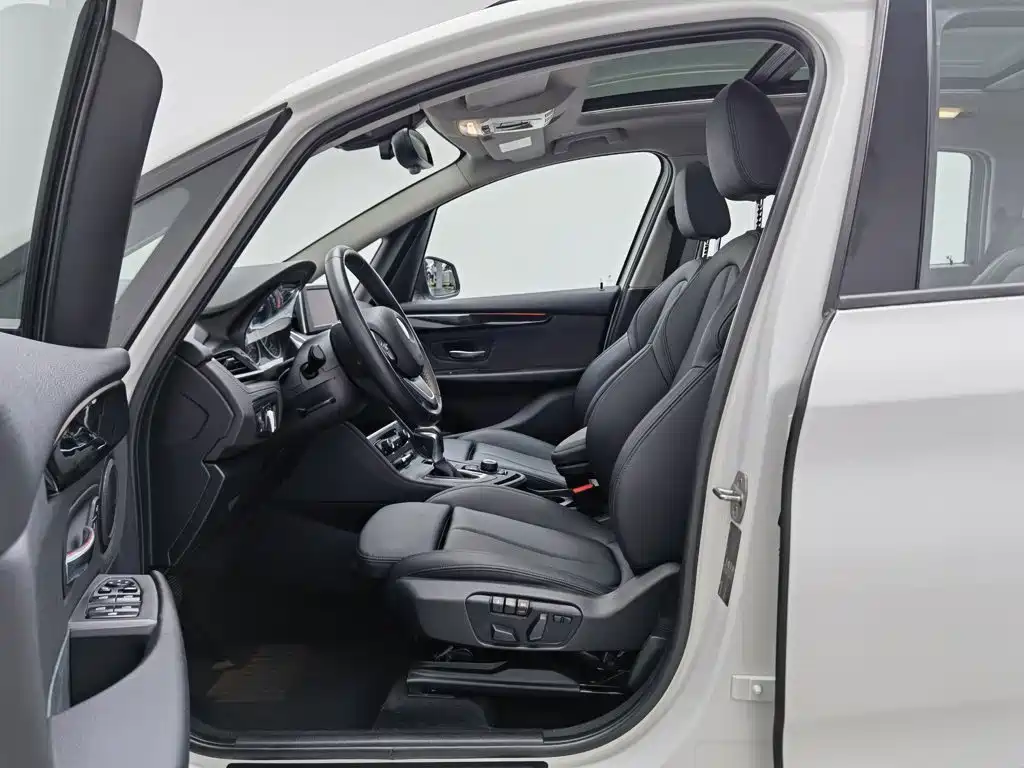 BMW 2 Series Gran Tourer — миниатюра 10